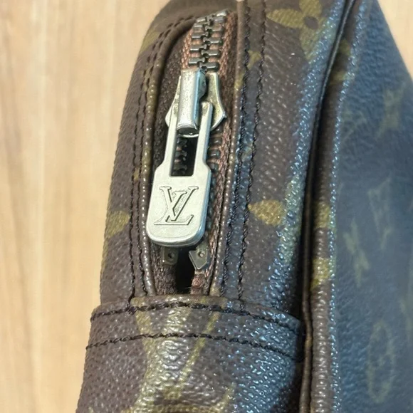 Auth LOUIS VUITTON Monogram Trousse Toilette 23 Clutch Bag Vintage Firm Price - Picture 6 of 14